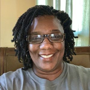 Meet your Posher, Pam